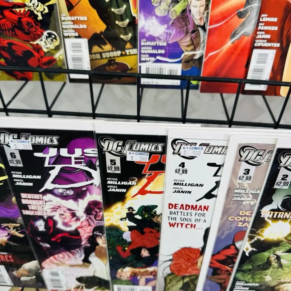Justice League Dark 0 2-6 8 11 16 20-21 29 30 32-33  Futures‎ End Lot Zantana